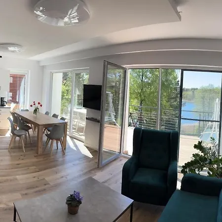 Holiday home Dom Nad Jeziorem Gaja House