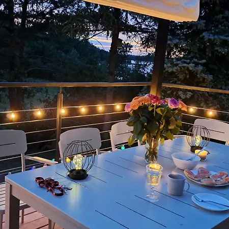 Dom Nad Jeziorem Gaja House Holiday home *